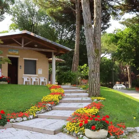 Κάμπινγκ Villaggio California *